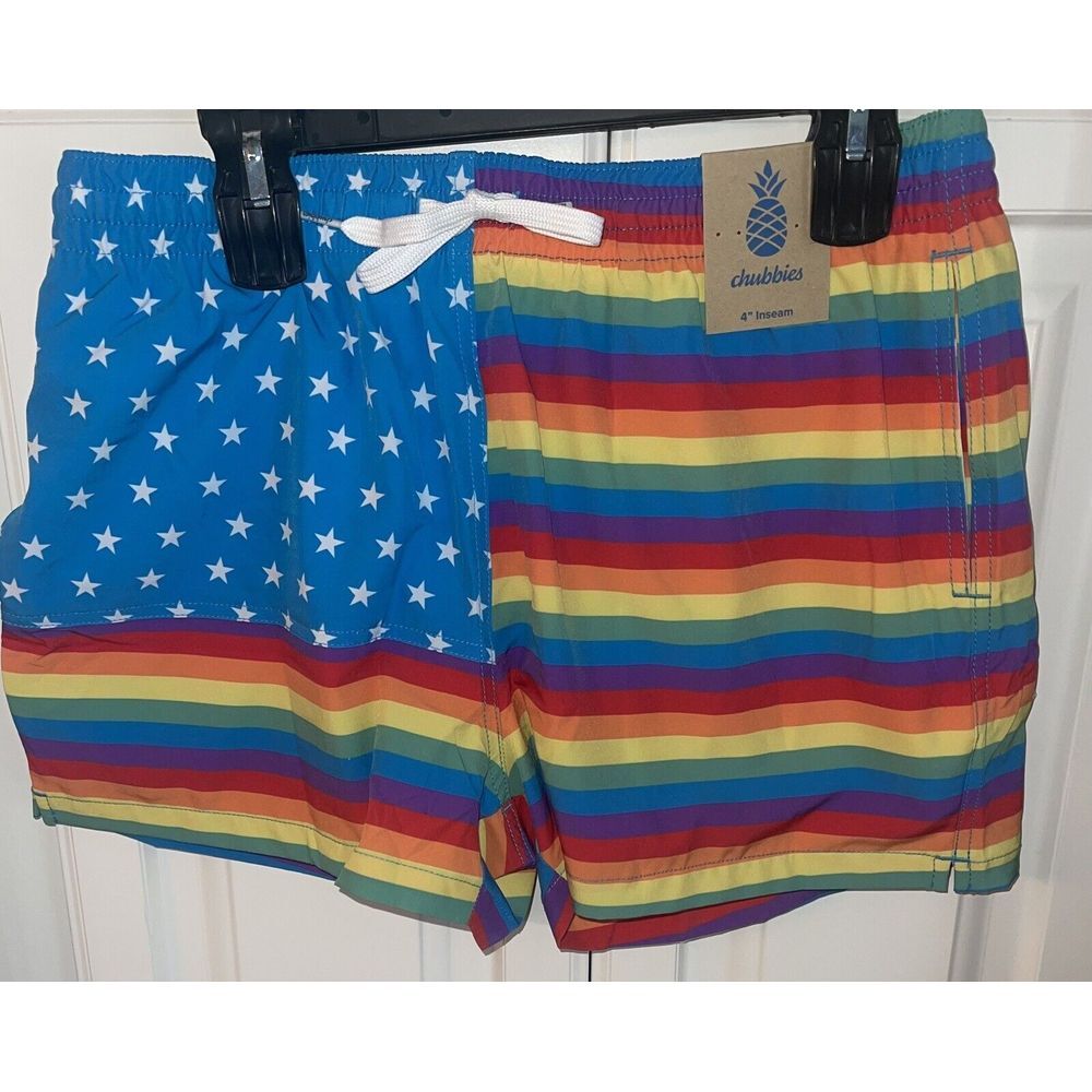 NWT Chubbies The‎ Love is Loves 4" Shortie Classic Swim Trunks Men's Size L